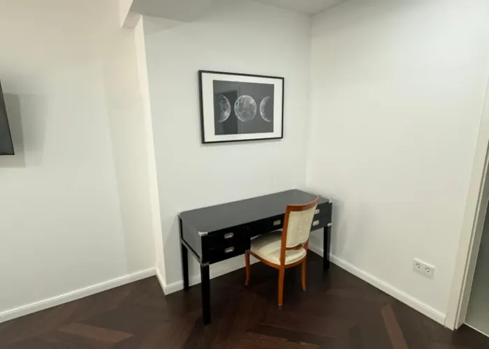 דירה Luxurious In The Centre Of