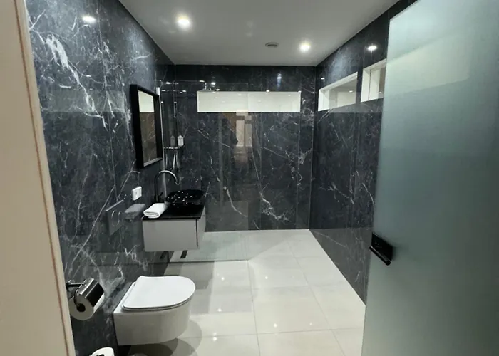 Luxurious In The Centre Of