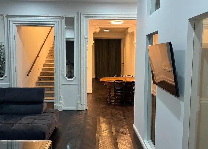 Luxurious In The Centre Of