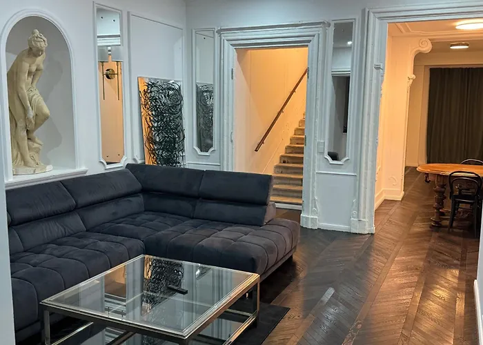 Luxurious In The Centre Of *