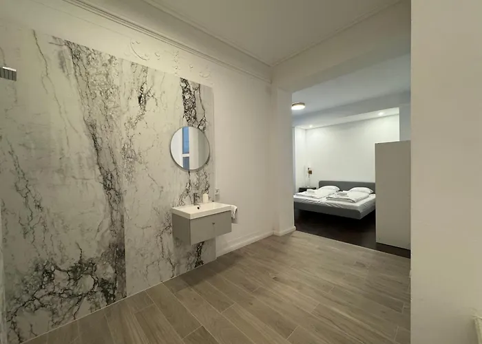 Luxurious In The Centre Of